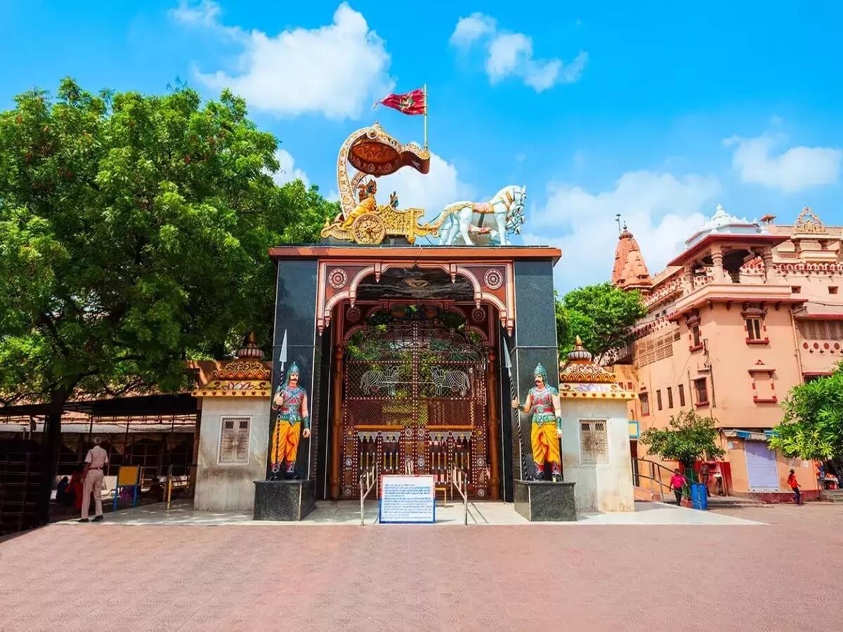 Golden Triangle Tour with Mathura & Vrindavan – 5 Nights 6 Days Spiritual Heritage Package